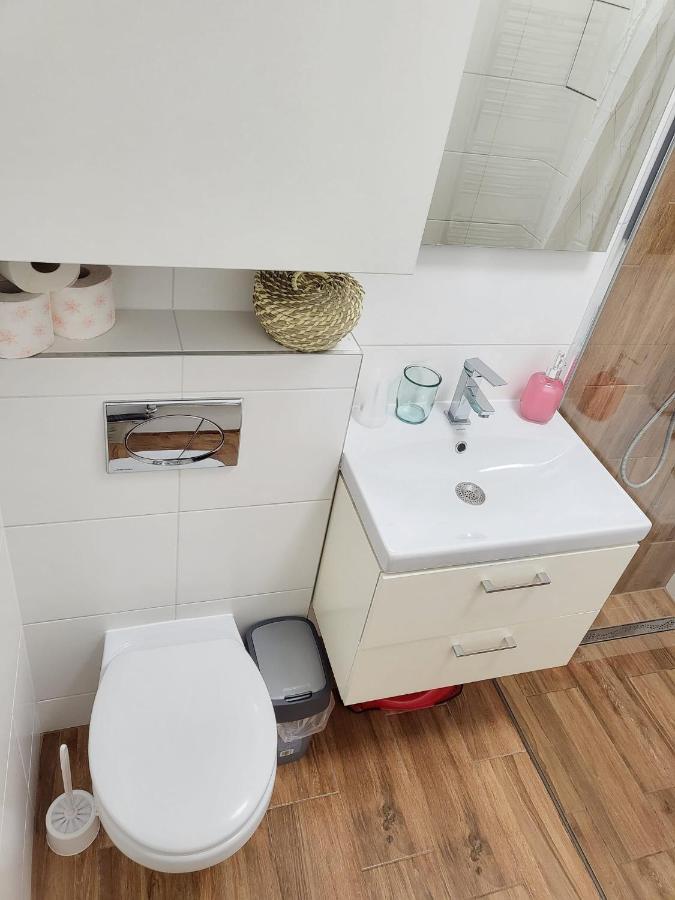 Velky Apartman 3 Apartman Pozsony Kültér fotó